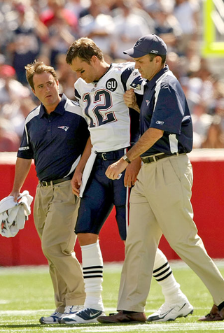 Illustration for article titled Female Fans Out For Season With Tom Brady's Knee Injury